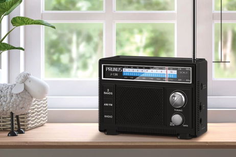 La radio FM que no puede faltar en casa: fácil de usar, con pilas y entrada para auriculares