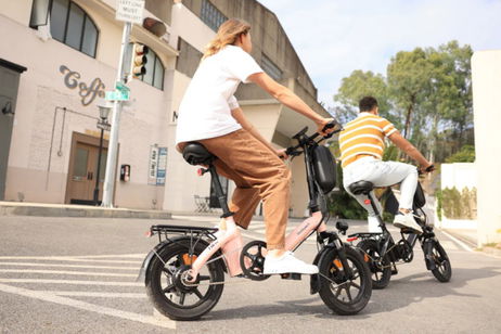 Esta bici eléctrica es la compra más inteligente para moverse por la ciudad (y cuesta menos de lo que imaginas)