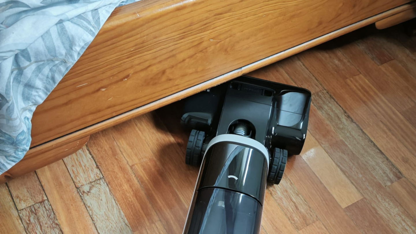 Dreame H15 Pro Heat bajo cama