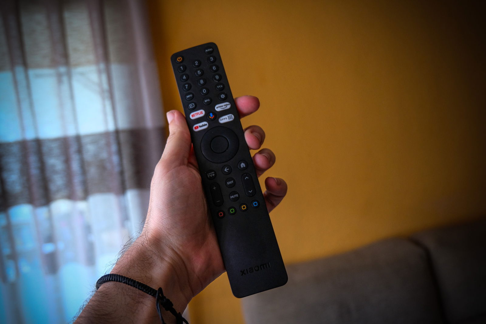 El mando a distancia de esta TV
