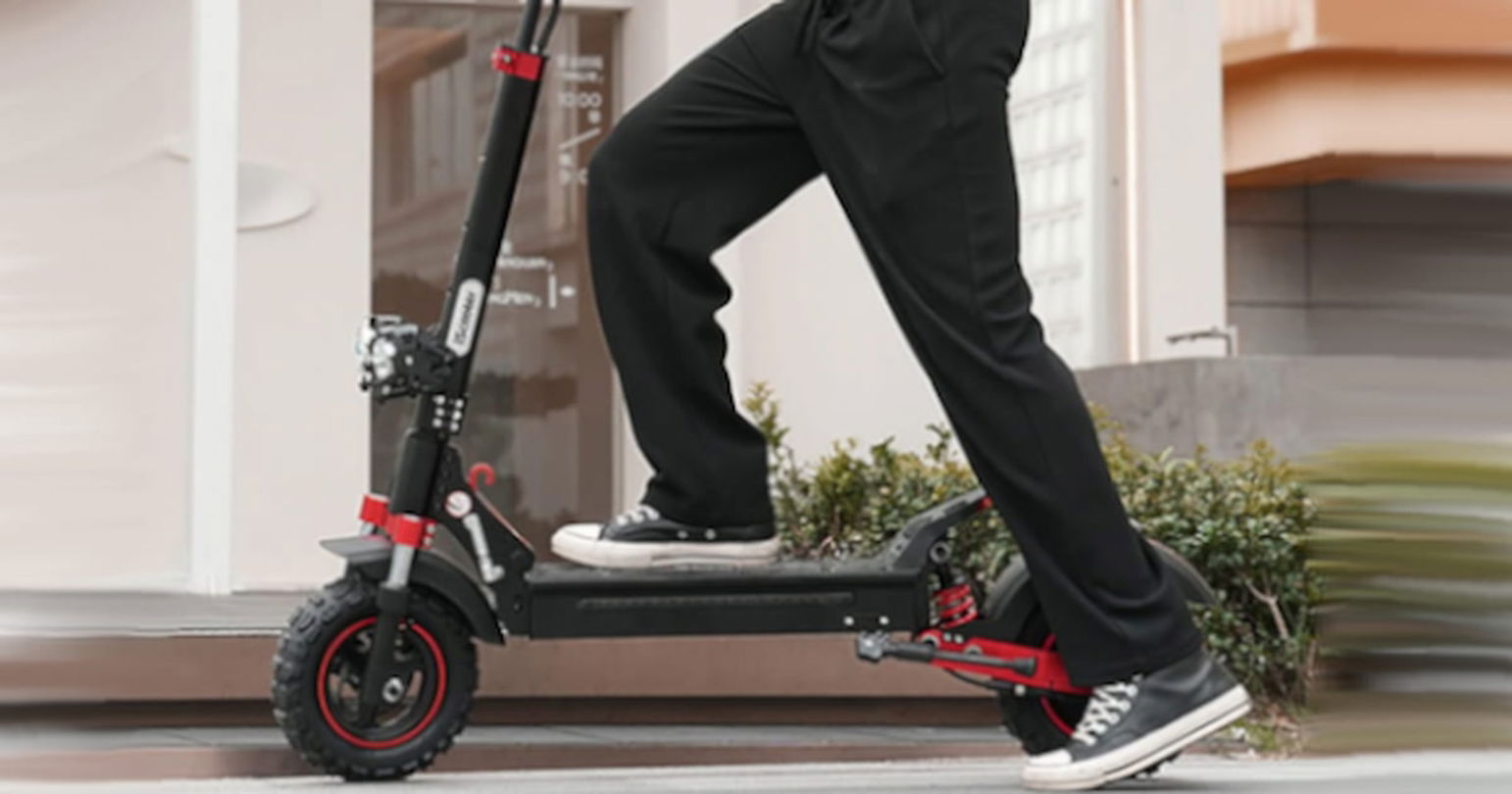 Este genial patinete eléctrico tiene un precio de derribo en AliExpress