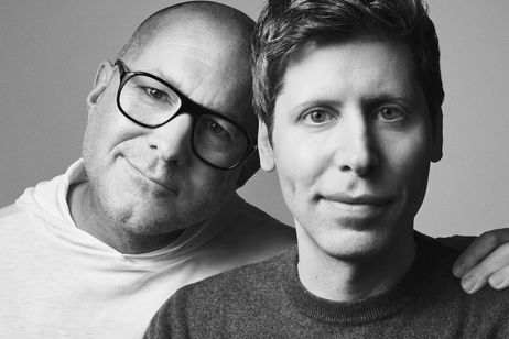 OpenAI va a comprar la empresa de productos de IA creada por Jony Ive, antiguo diseñador jefe de Apple OpenAI va a comprar la empresa de productos de IA creada por Jony Ive, antiguo diseñador jefe de Apple