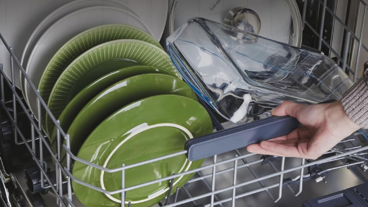 El lavavajillas ideal para cocinas pequeñas hunde su precio al mínimo: compacto, inteligente y silencioso