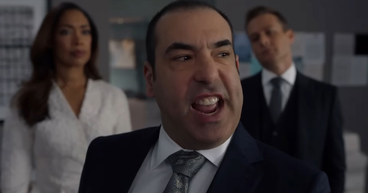 Aunque resultó ser en vano, así fue la vuelta de Louis Litt a la abogacía en la ya cancelada 'Suits L.A.' de boca de su actor