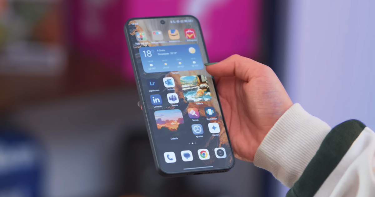 Si buscas un móvil de gama alta compacto, este Xiaomi tiene excelente calidad y hasta 340 euros de descuento