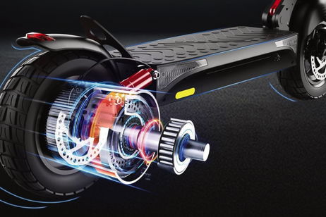 Este patinete es una bestia con el 44% de descuento: 800W de potencia, 45 km de batería y doble suspensión