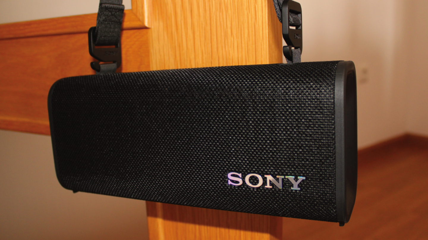 Sony ULT FIELD 3 con la correa