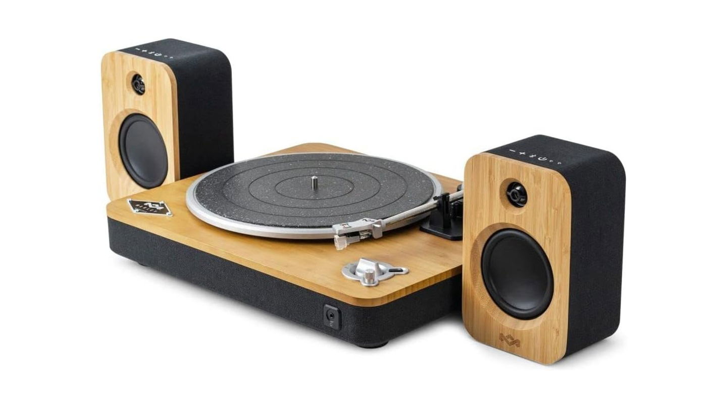 El vinilo nunca sonó tan bien (ni tan bonito): tocadiscos con altavoces Bluetooth y alma sostenible a mínimo histórico