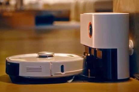 Menos de 300 euros por este robot aspirador con base de vaciado y sistema de fregado avanzado