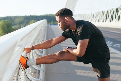 JBL presenta los Endurance Zone: auriculares abiertos que no aíslan del entorno mientras haces deporte