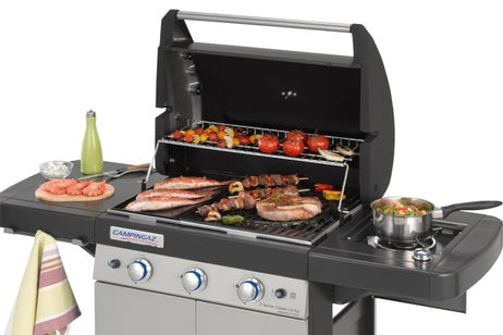 Haz hueco en tu terraza: de oferta esta barbacoa cocina para 12, se limpia sola y es la más vendida de Amazon