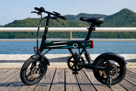 Pequeña pero matona: por poco más de 300 euros esta bici eléctrica plegable es una compra ideal para moverte por la ciudad