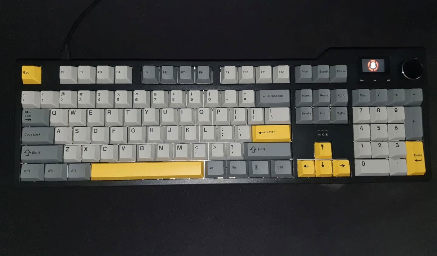 Este teclado mecánico tiene un gran descuento en AliExpress