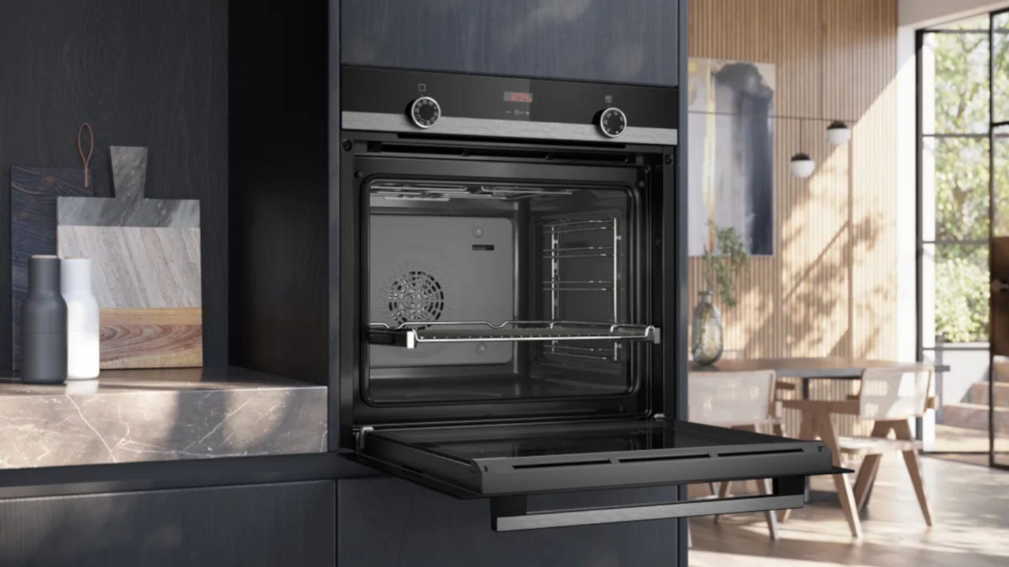 Calor uniforme, limpieza fácil y diseño premium: este horno Siemens está a precio mínimo y es una joya de la eficiencia