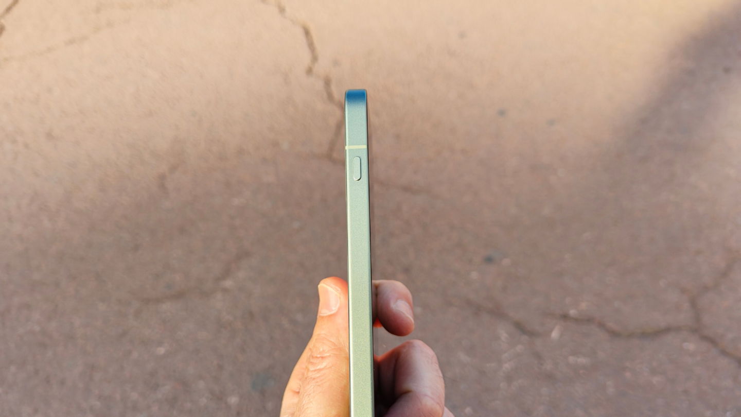 OnePlus 13s, primeras impresiones: probamos el nuevo flagship compacto de la marca que no llegará a España