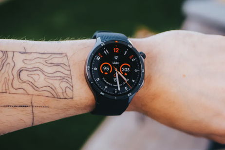 Este reloj inteligente de gama alta nos parece sobresaliente y tiene hasta el 50% de descuento