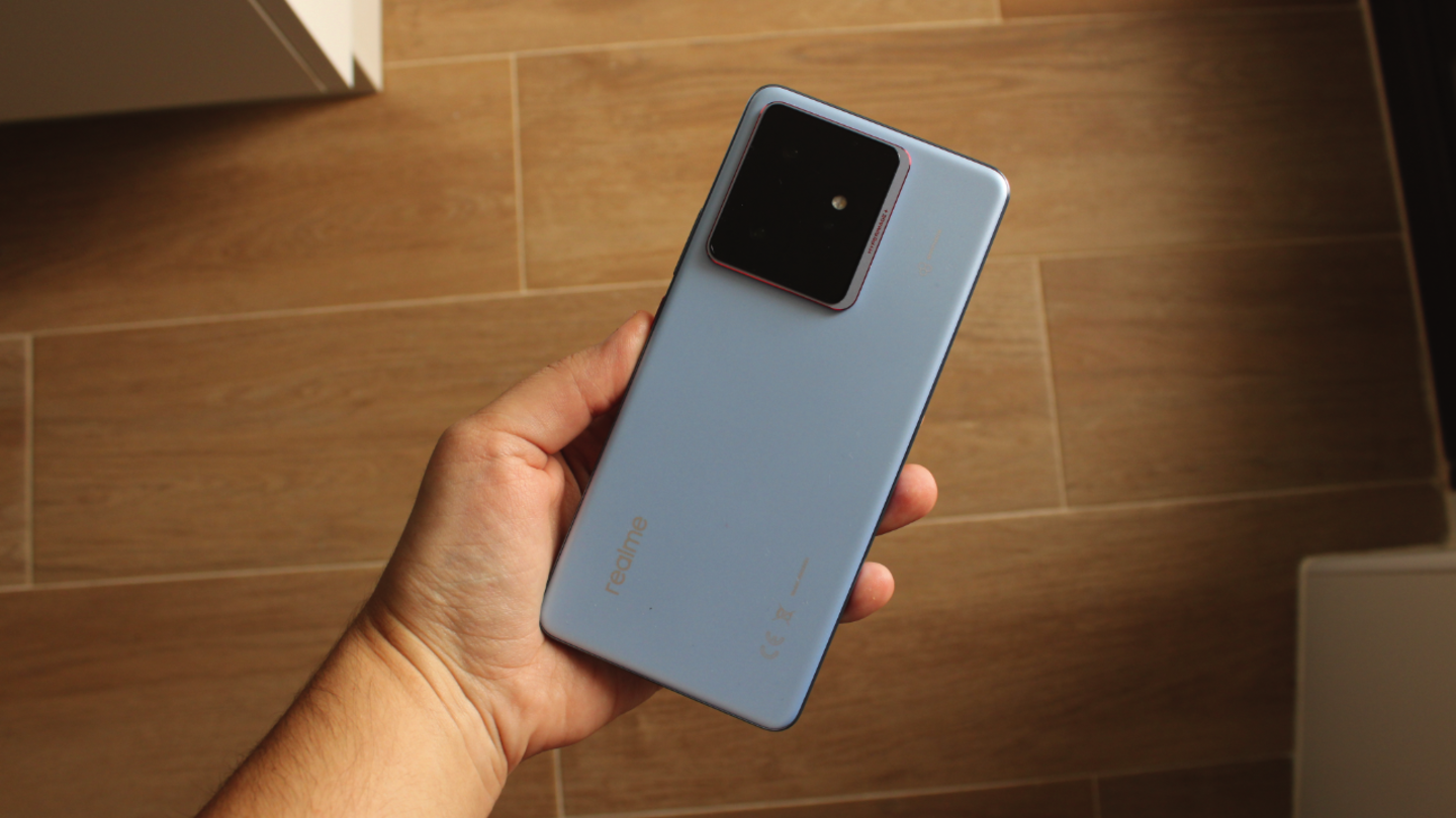 realme GT 7 en el modelo Icesense Blue
