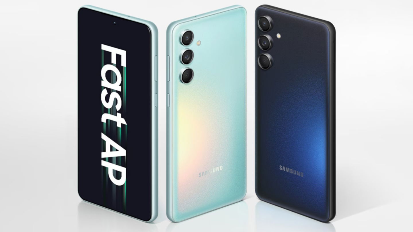 El Samsung Galaxy M55 cuesta menos de 200 euros y es un chollo absoluto para quien quiera un móvil bueno, bonito y barato