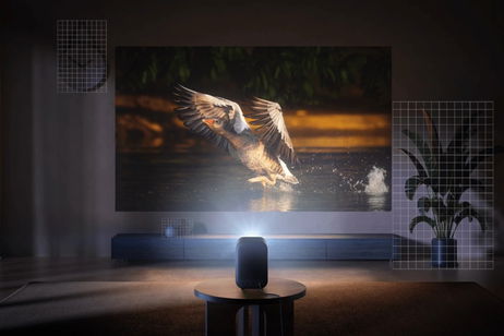 Este proyector de Xiaomi convierte cualquier pared en una pantalla gigante por muy poco