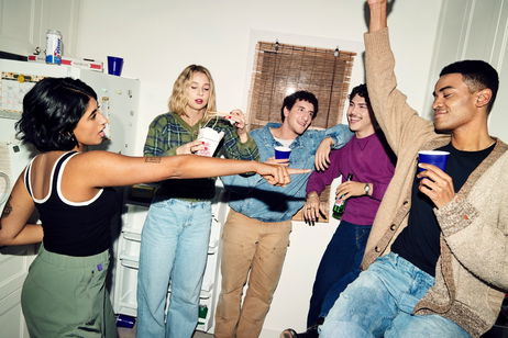 Disney+ acaba de estrenar la que quiere ser su propia 'Friends'