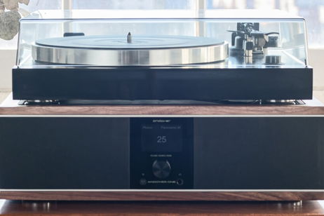 Este equipo lo tiene todo para que tu tocadiscos suene como nunca, sin ocupar media casa Este equipo lo tiene todo para que tu tocadiscos suene como nunca, sin ocupar media casa