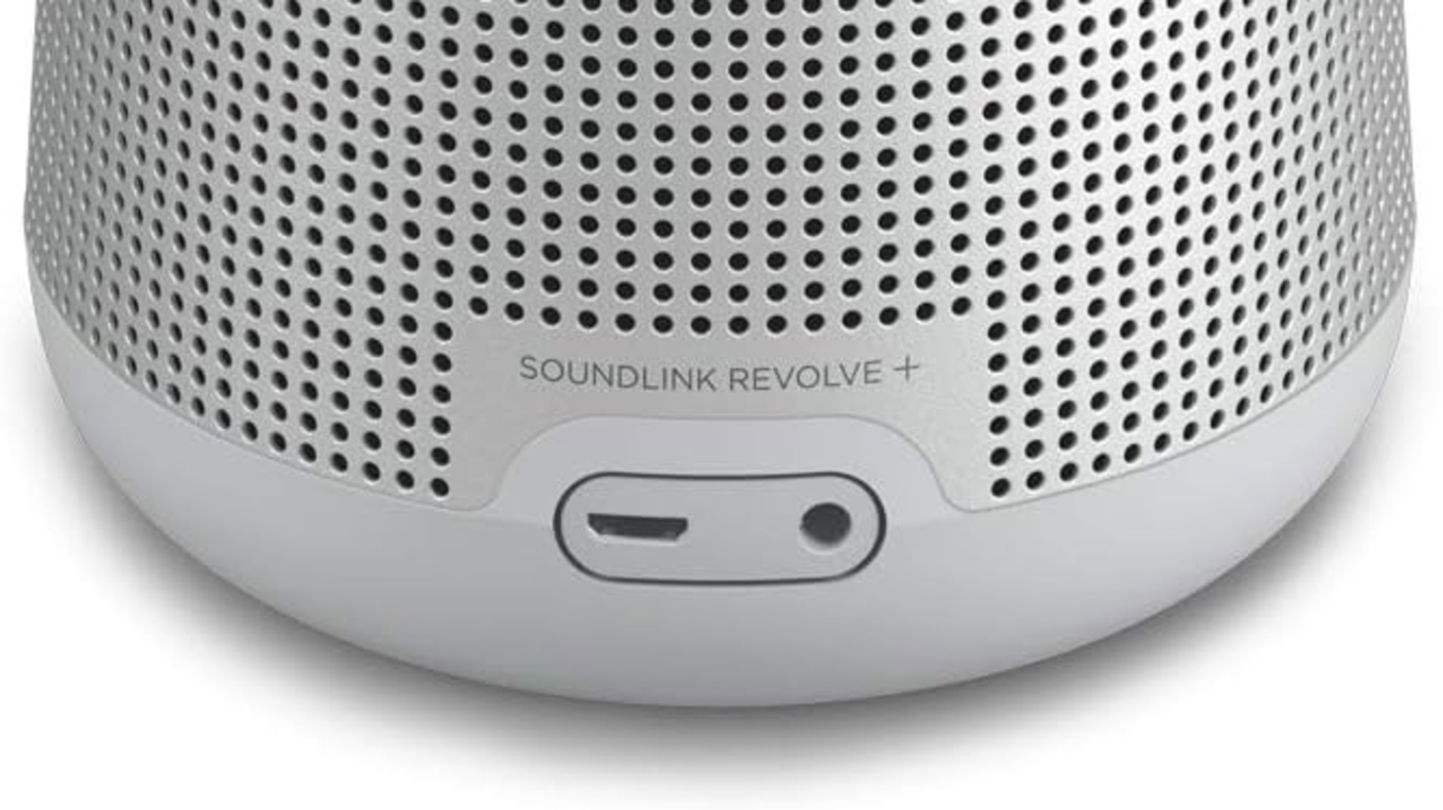 Bose SoundLink Revolve+ Serie II puerto