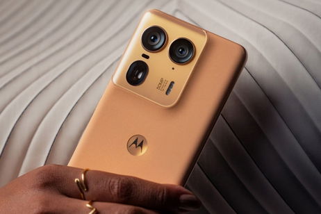 Este superventas de Motorola con 12 GB de RAM cae a mitad de precio y, ojo, porque vale mucho la pena