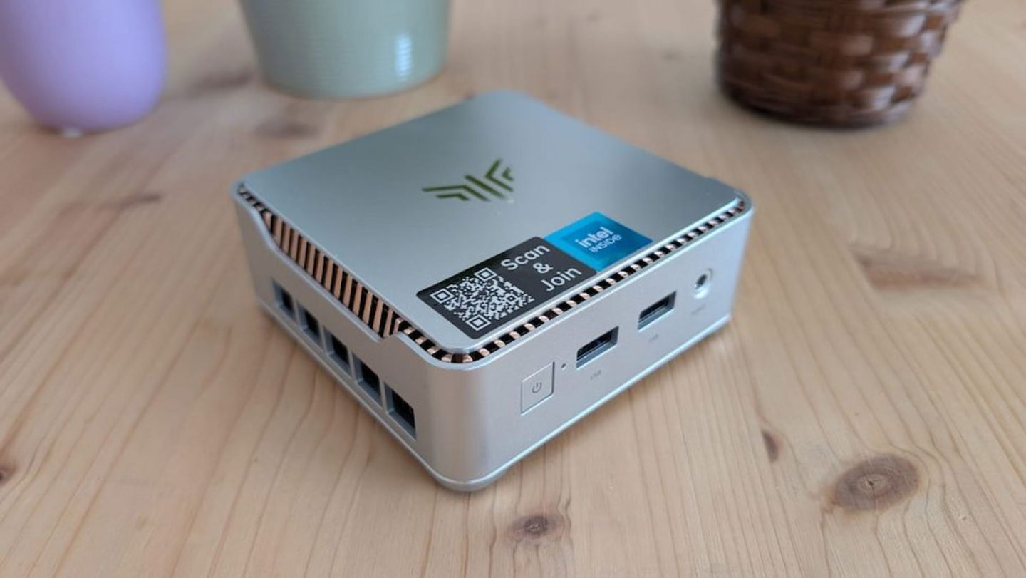 Este Mini PC destaca por ser compacto, pero tener todo lo que necesitas