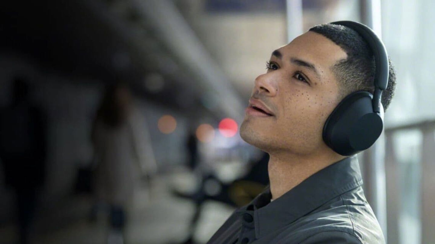 Estos auriculares de Sony tienen todo lo que necesitas, incluyendo un gran descuento