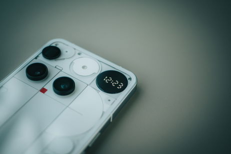 ¿Tienes algún dispositivo de Nothing? Su app para controlarlo desde el móvil acaba de cambiar por completo