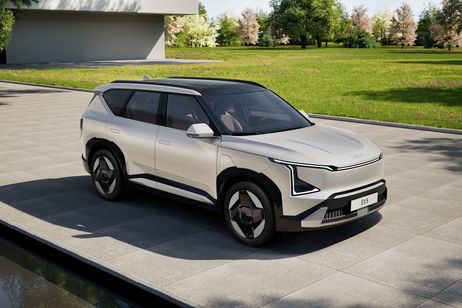 Más de 500 km de autonomía y carga en 30 minutos: así es el nuevo KIA EV5 que va a llegar a Europa