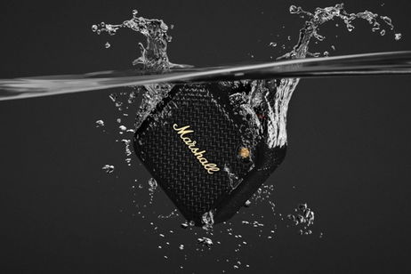 ¿Hay algún altavoz Bluetooth con más estilo que este Marshall? Y encima, a prueba de agua y con hasta 17 horas de autonomía