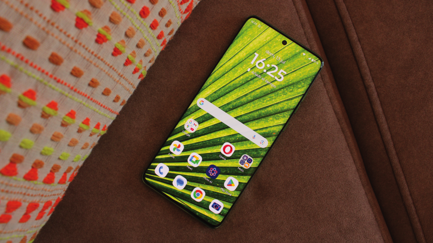 Pantalla encendida del motorola edge 60