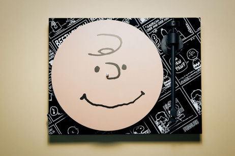 Pro-Ject lanza el tocadiscos que todo fan de Charlie Brown querrá tener en casa