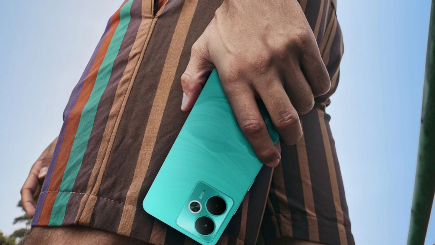 AliExpress hunde el precio de este Realme con 6000 mAh, pantalla de 6,67" y resistente al agua