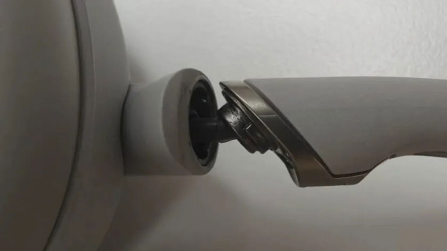 Primeros fallos en los Sony WH-1000XM6: usuarios se quejan de la fragilidad de las bisagras