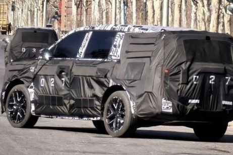 Xiaomi ya trabaja en su tercer coche eléctrico: un SUV de gran tamaño que ya se deja ver por las carreteras de China