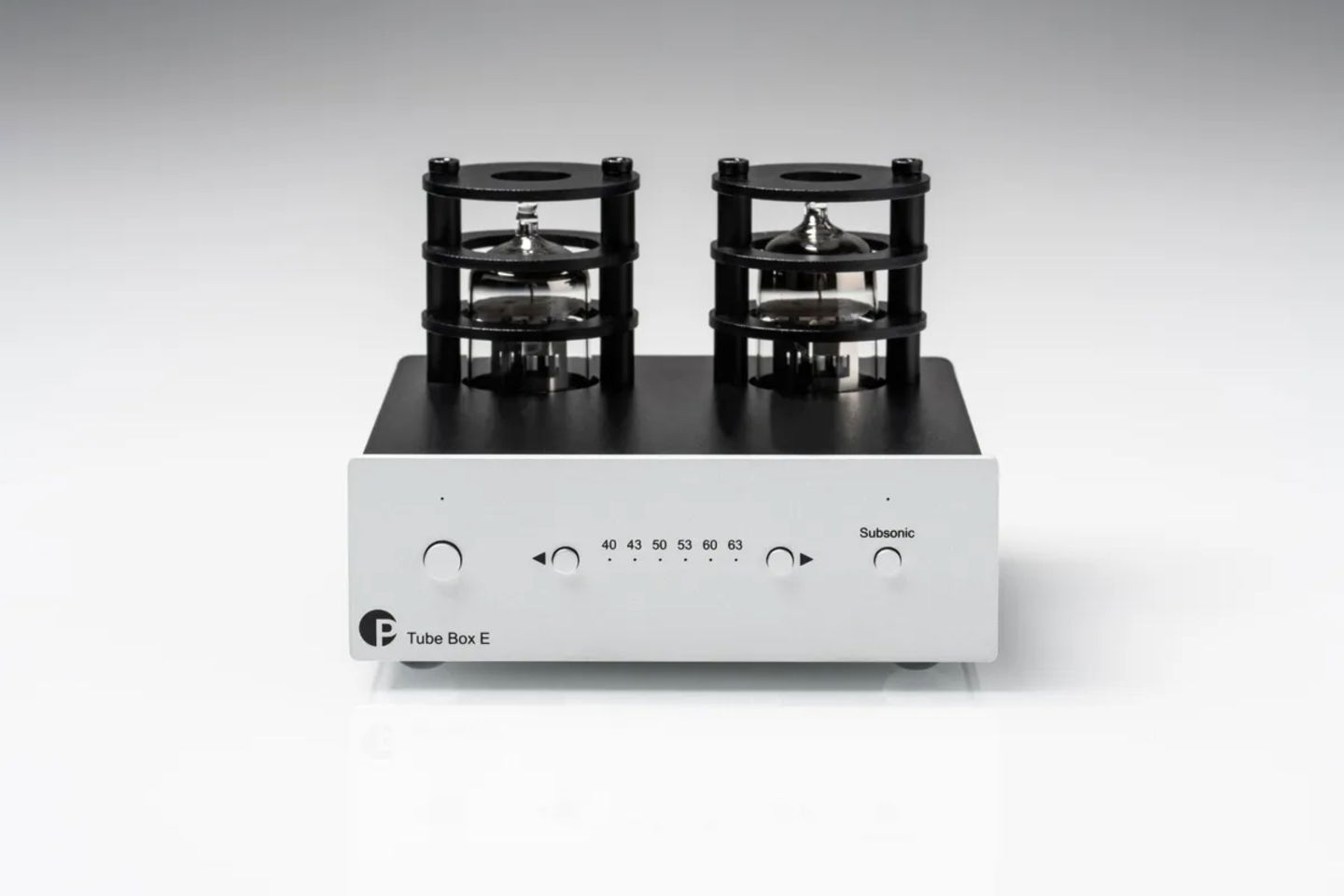 Pro-Ject lo apuesta todo a las válvulas y la conectividad con este nuevo previo de phono