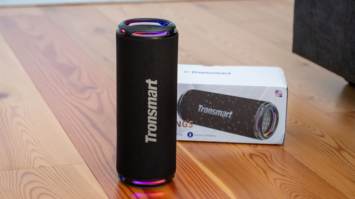 Aunque es una versión Lite, este altavoz de Tronsmart tiene todo lo que necesitas