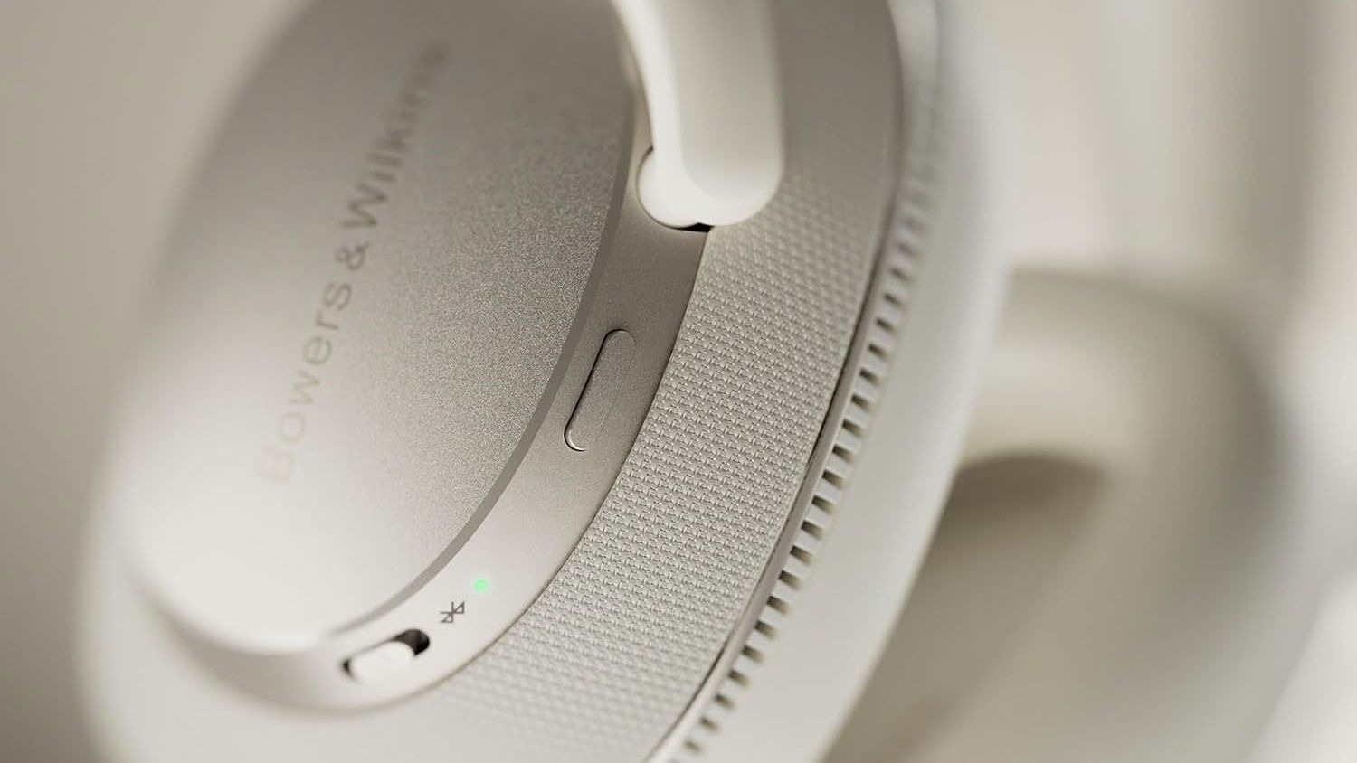 Bowers & Wilkins Px7 S3 detalle