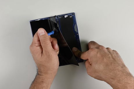 Reparar el Galaxy Z Fold7 es una misión casi imposible