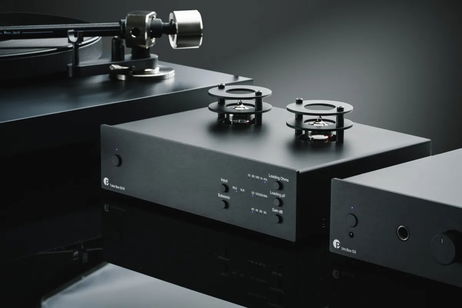 Pro-Ject lo apuesta todo a las válvulas y la conectividad con este nuevo previo de phono