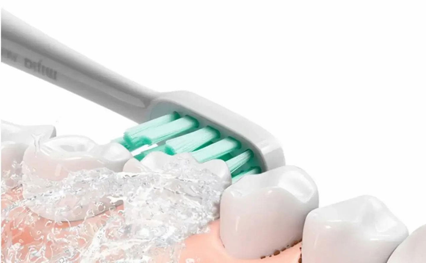 Este cepillo eléctrico mantendrá tus dientes limpios y cuidados