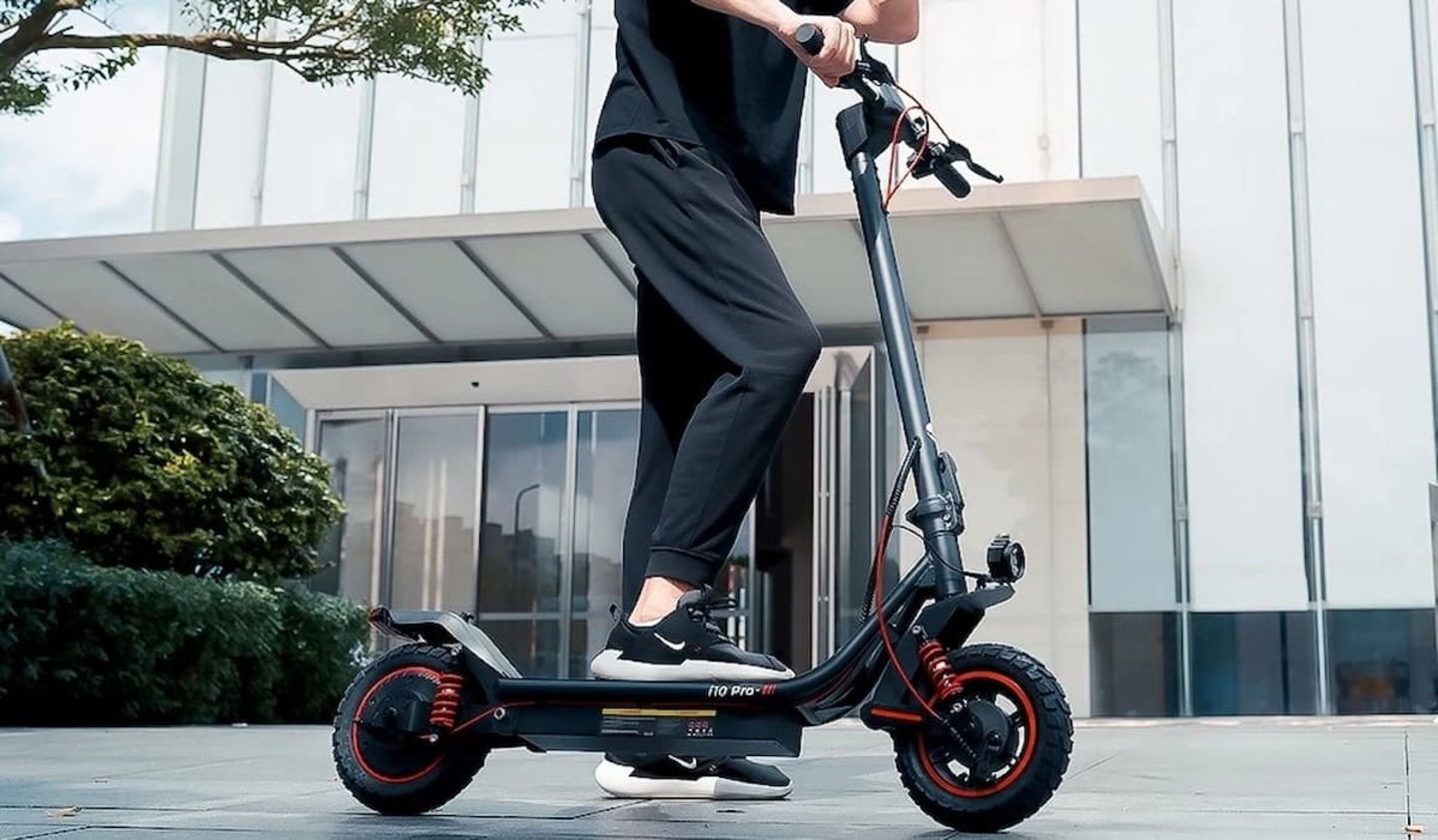 Este patinete eléctrico de AliExpress tiene un descuentazo atractivo