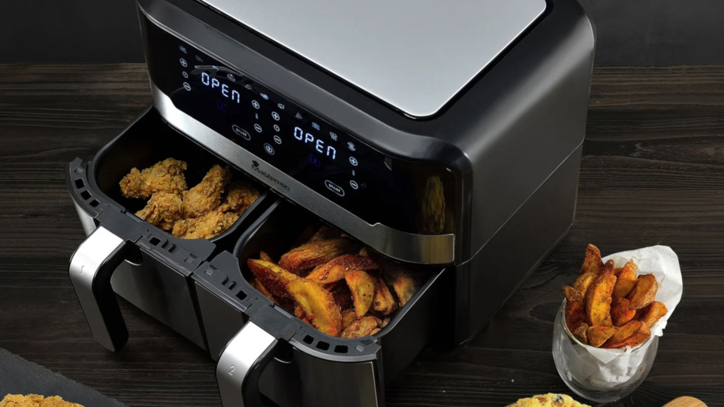 Chollo histórico para tu cocina: 2400W, 9 litros y 11 funciones para una freidora que pasa de 199,99 euros a tan solo 59,99 euros