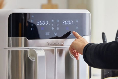 Chollo histórico para tu cocina: 2400W, 9 litros y 11 funciones para una freidora que pasa de 199,99 euros a tan solo 59,99 euros Chollo histórico para tu cocina: 2400W, 9 litros y 11 funciones para una freidora que pasa de 199,99 euros a tan solo 59,99 euros