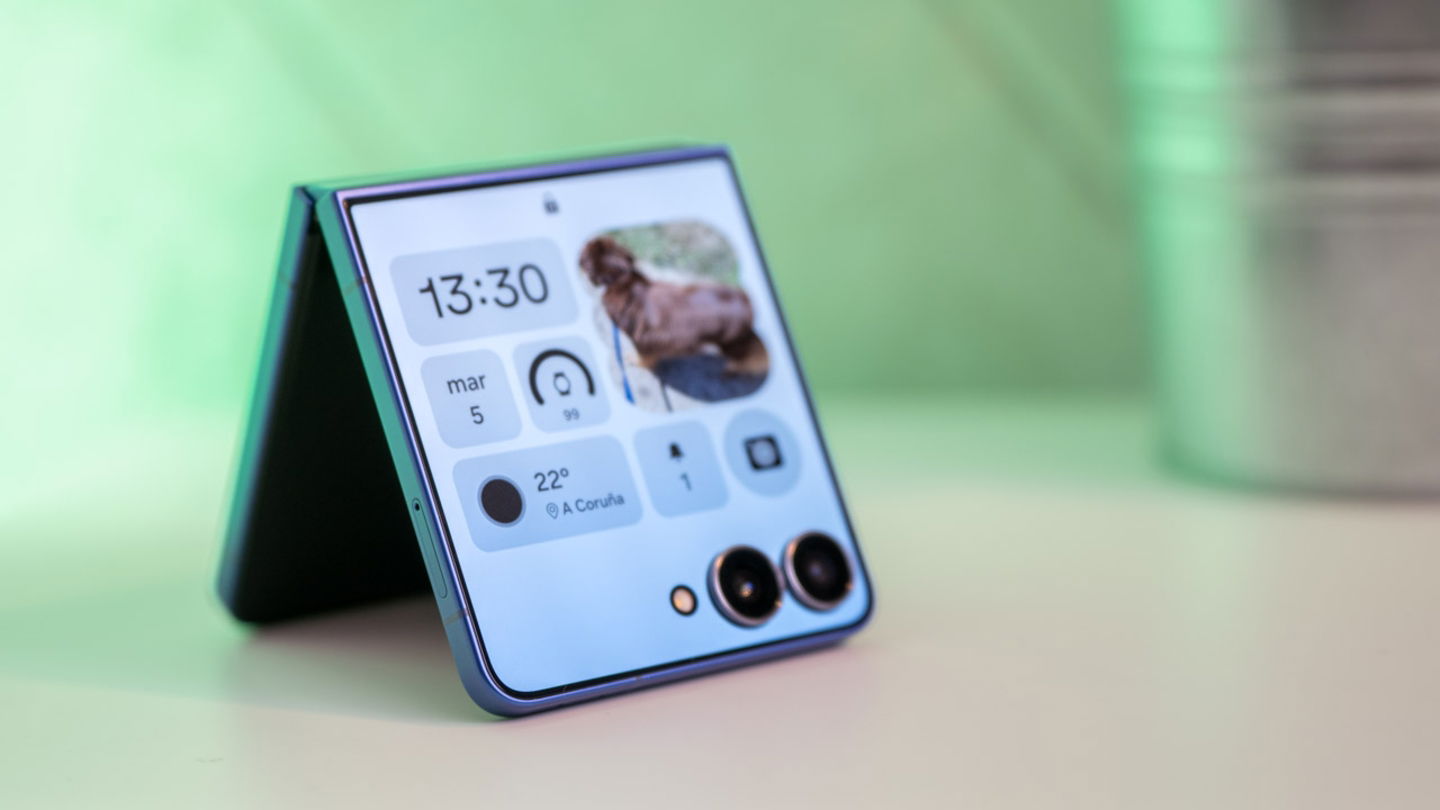 Samsung Galaxy Z Flip7, análisis: pantalla exterior más grande y brillante, mejor autonomía y mucha IA