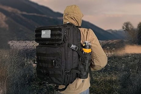 Esta mochila táctica es perfecta para llevar tus gadgets o para viajar al fin del mundo: es una superventas y no cuesta ni 15 euros Esta mochila táctica es perfecta para llevar tus gadgets o para viajar al fin del mundo: es una superventas y no cuesta ni 15 euros