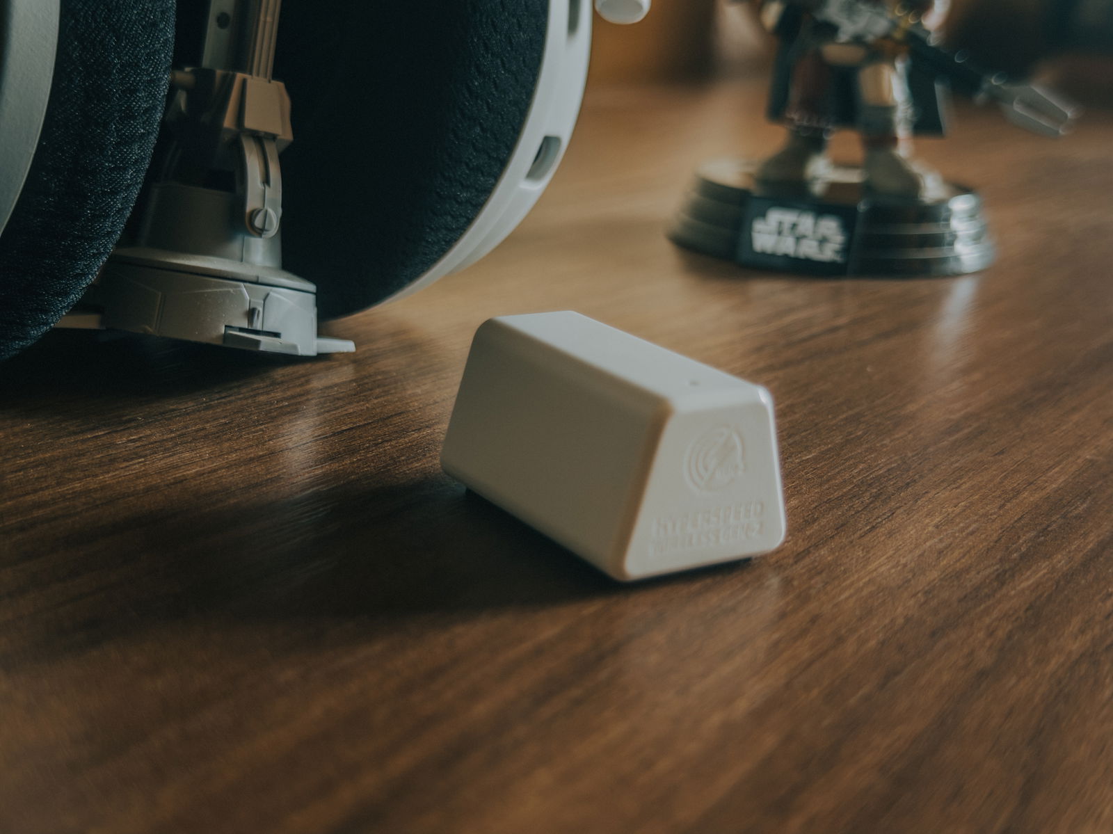El dongle receptor del Razer BlackShark V3 Pro