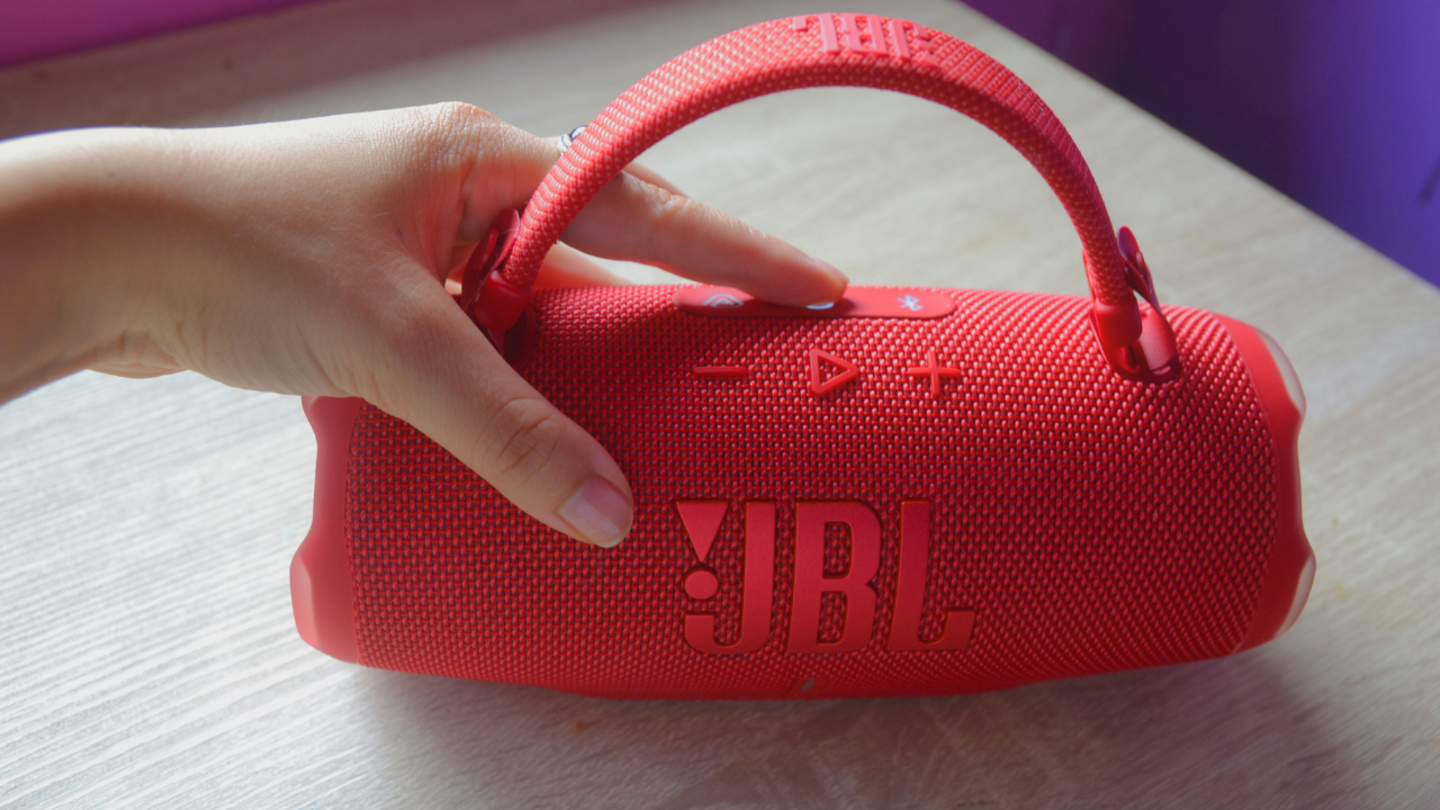 JBL Charge 6 conectividad